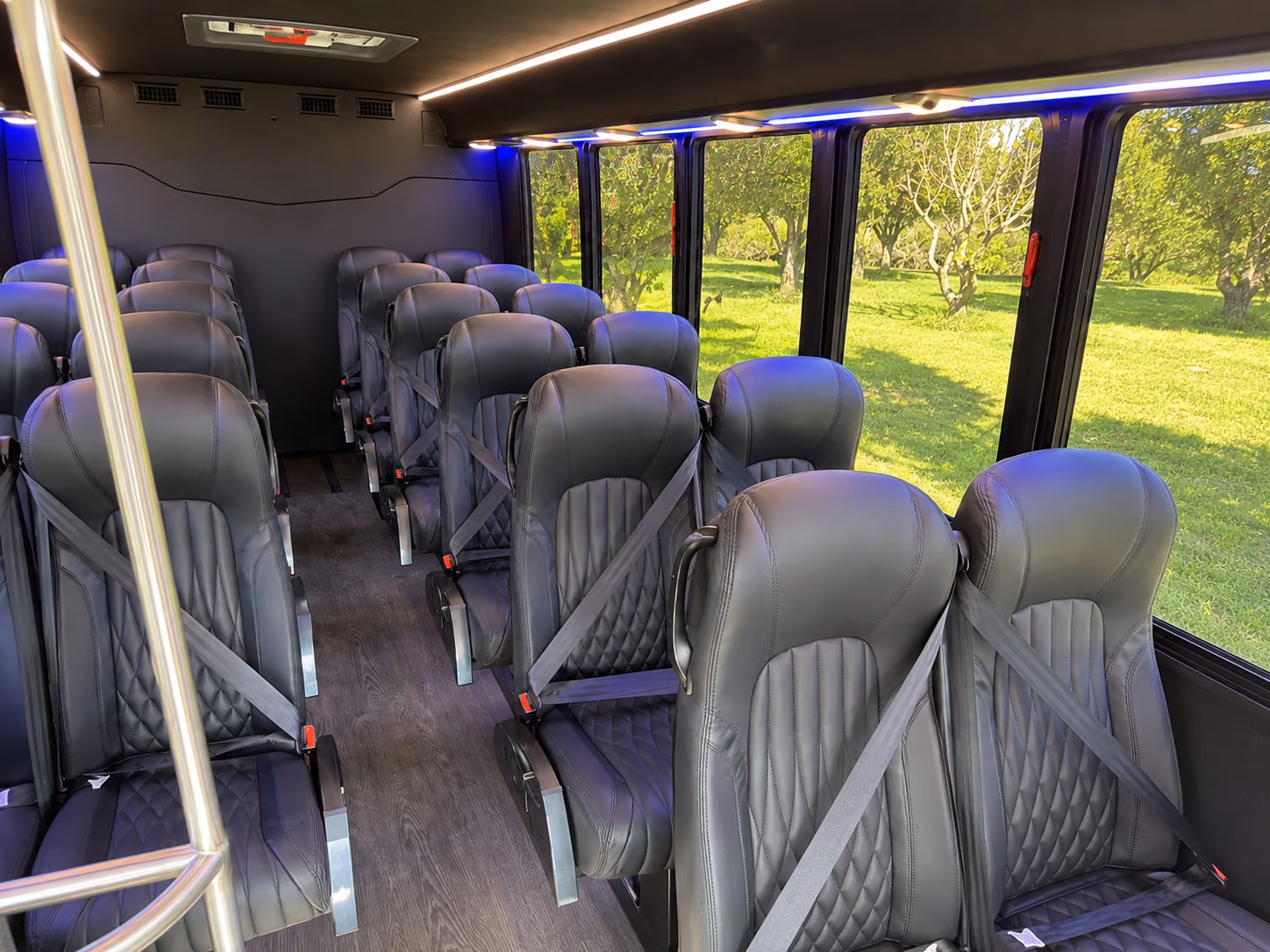 charter bus rentals to sunnyslope wine district tasting rooms