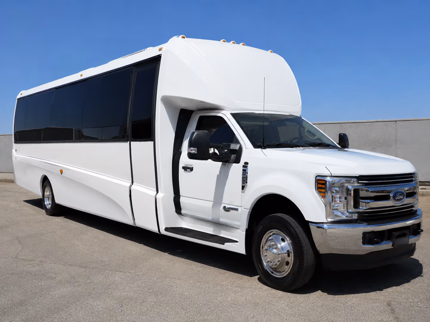 field trip buses for craters of the moon and idaho day trips