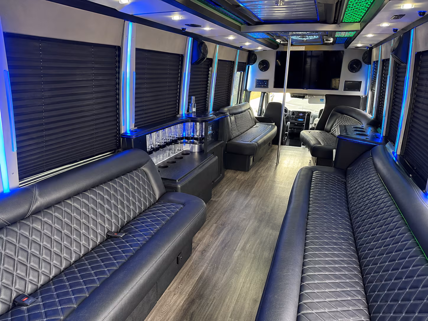 party buses and charter buses to idaho steelheads hockey games at iccu arena